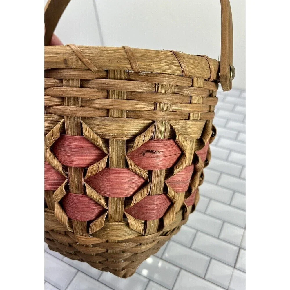 Handmade Curly Berry Basket Round With Handle Natural & Red Farmhouse Country
